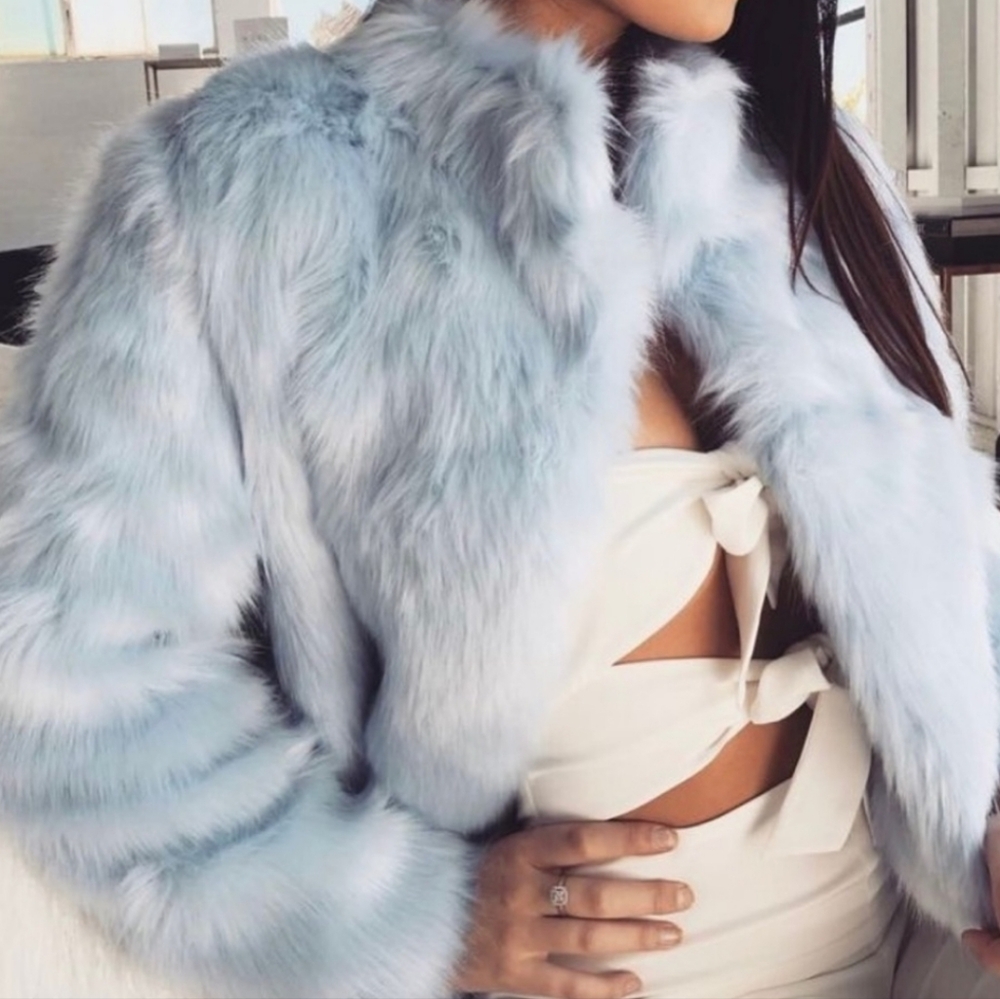 Meshki baia faux fur baby blue coat
